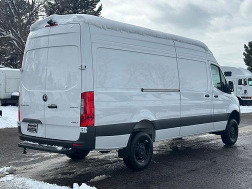 2025 Mercedes-Benz Sprinter 2500 High Roof