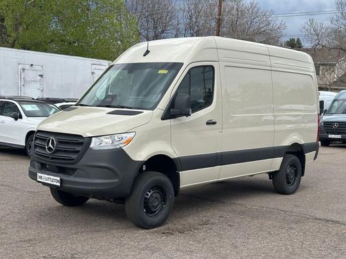 2025 Mercedes-Benz Sprinter 2500 Standard Roof