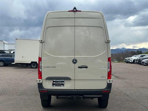 2025 Mercedes-Benz Sprinter 2500 Standard Roof