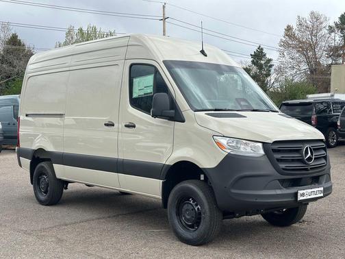 2025 Mercedes-Benz Sprinter 2500 Standard Roof