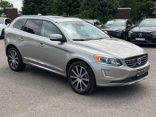 2016 Volvo XC60 T6 Drive-E Platinum