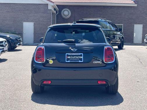 2024 MINI SE Hardtop Cooper