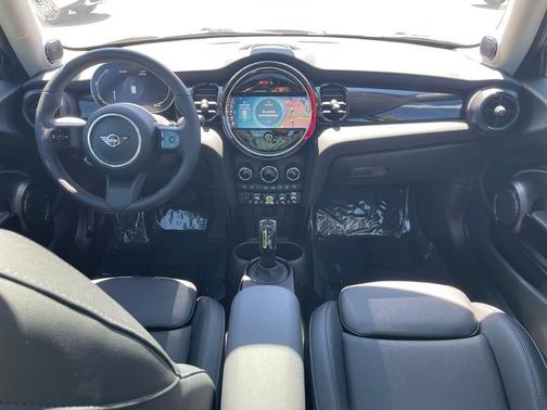 2024 MINI SE Hardtop Cooper