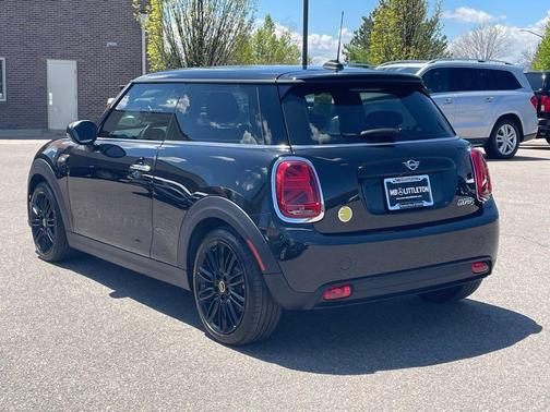 2024 MINI SE Hardtop Cooper