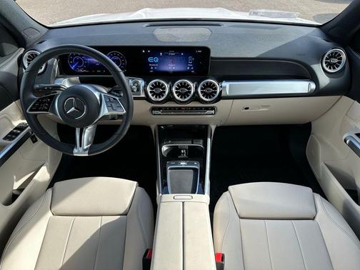 2024 Mercedes-Benz EQB 250 Base