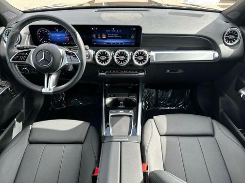 2025 Mercedes-Benz GLB 250 Base 4MATIC