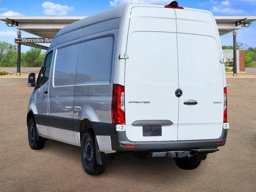 2024 Mercedes-Benz Sprinter 2500 144 WB