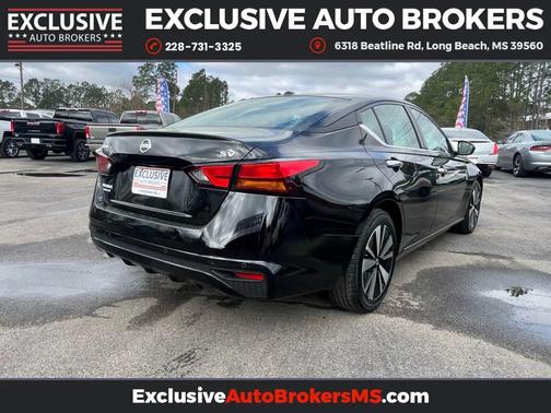 2022 Nissan Altima 2.5 SV