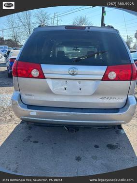 Silver 2008 Toyota Sienna XLE