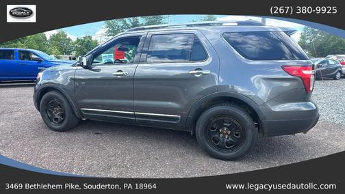Gray 2015 Ford Explorer XLT