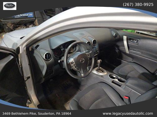 Silver 2015 Nissan Rogue Select S