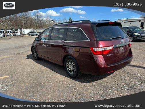 Burgundy 2013 Honda Odyssey EX-L