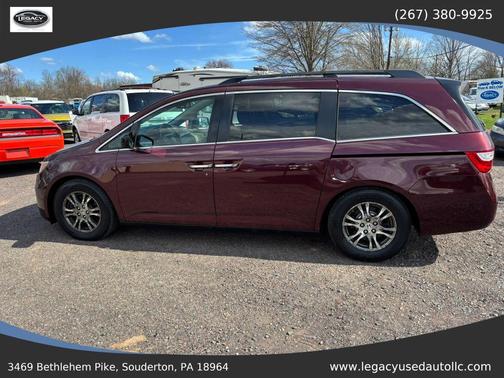 Burgundy 2013 Honda Odyssey EX-L