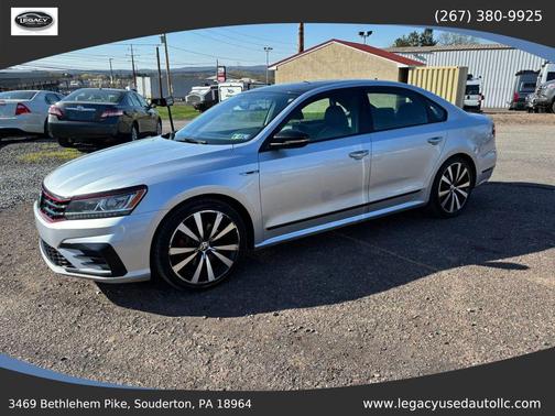 Reflex Silver Metallic w/Black Roof 2018 Volkswagen Passat 3.6L V6 GT