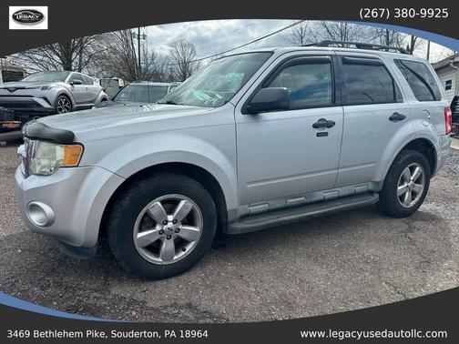 Ingot Silver Metallic 2011 Ford Escape XLT