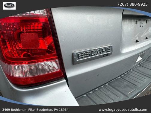 Ingot Silver Metallic 2011 Ford Escape XLT