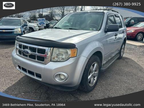 Ingot Silver Metallic 2011 Ford Escape XLT
