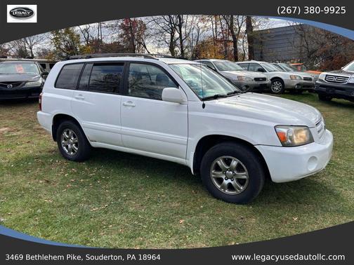 White 2005 Toyota Highlander Base