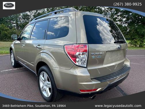 Gold 2009 Subaru Forester 2.5 X Limited