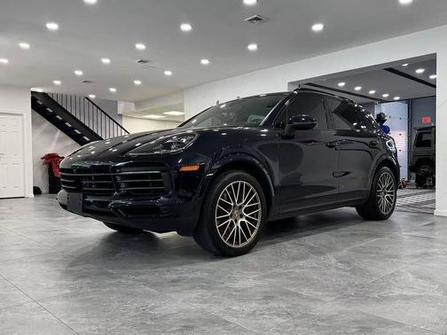 2022 Porsche Cayenne Platinum Edition