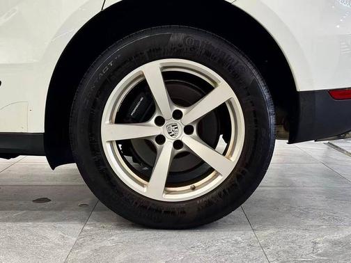 2021 Porsche Macan Base AWD 4dr SUV