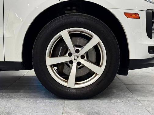 2021 Porsche Macan Base AWD 4dr SUV