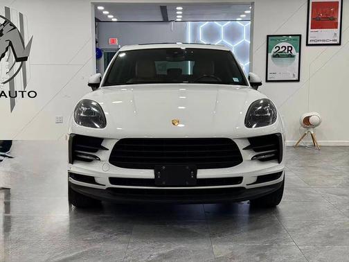 2021 Porsche Macan Base AWD 4dr SUV