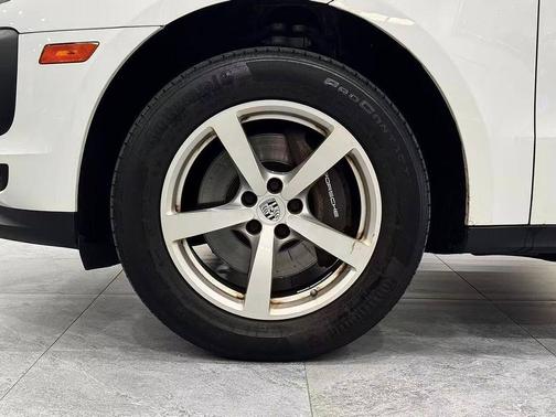 2021 Porsche Macan Base AWD 4dr SUV