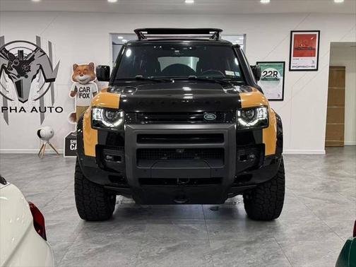 2022 Land Rover Defender 110 X-Dynamic SE
