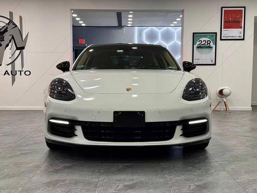 2018 Porsche Panamera 4S Sport Turismo