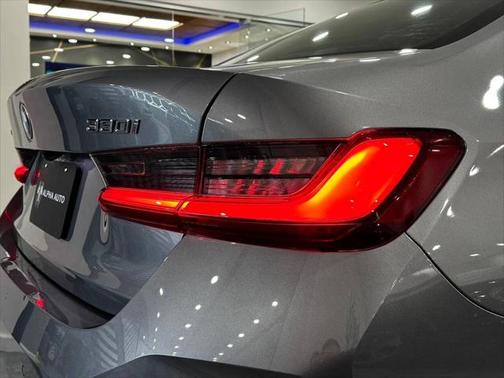 2024 BMW 330 i xDrive