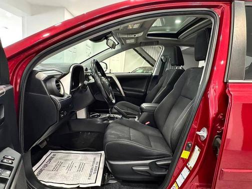 Ruby Flare Pearl 2018 Toyota RAV4 XLE