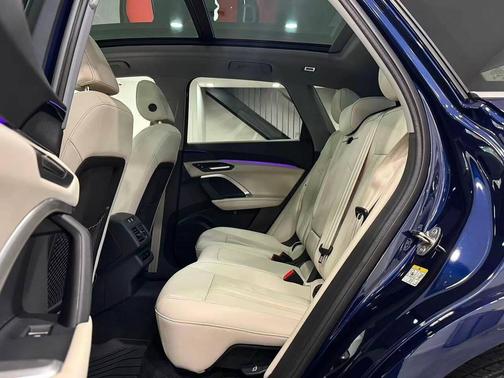 2025 Audi Q5 Premium TFSI quattro S tronic