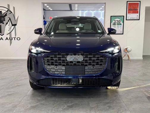 2025 Audi Q5 Premium TFSI quattro S tronic