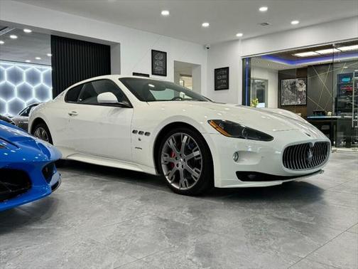 2012 Maserati GranTurismo S Auto