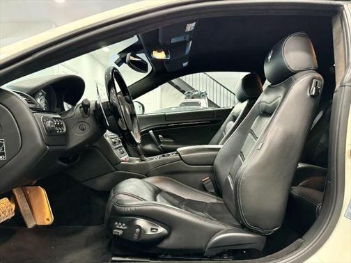 2012 Maserati GranTurismo S Auto