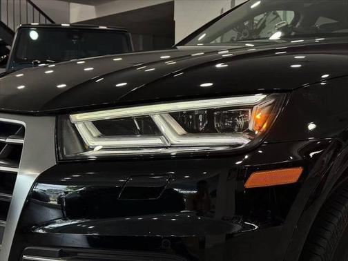2019 Audi Q5 2.0T Premium Plus