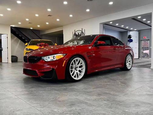 Sakhir Orange Metallic 2016 BMW M4 Base