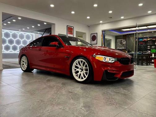Sakhir Orange Metallic 2016 BMW M4 Base