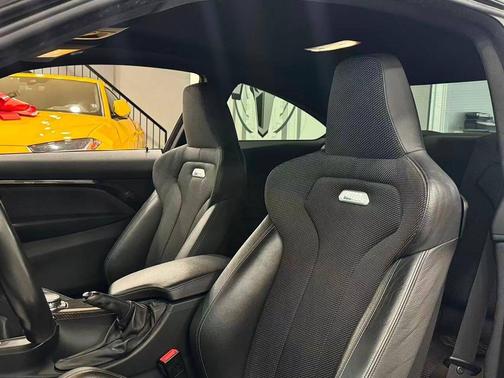 Sakhir Orange Metallic 2016 BMW M4 Base