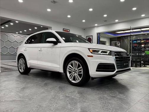 2018 Audi Q5 2.0T Premium Plus