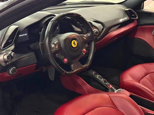 2016 Ferrari 488 GTB Base 2dr Coupe