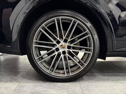 2022 Porsche Cayenne S
