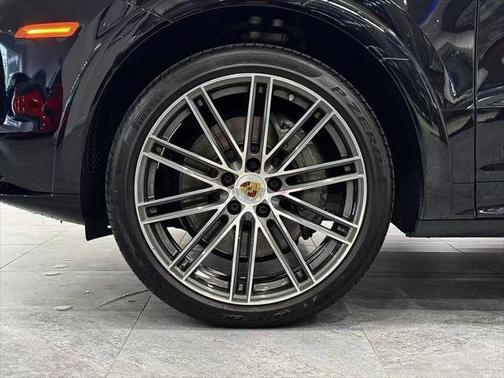 2022 Porsche Cayenne S