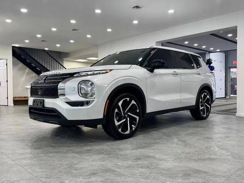 2022 Mitsubishi Outlander ES 2.5 S-AWC