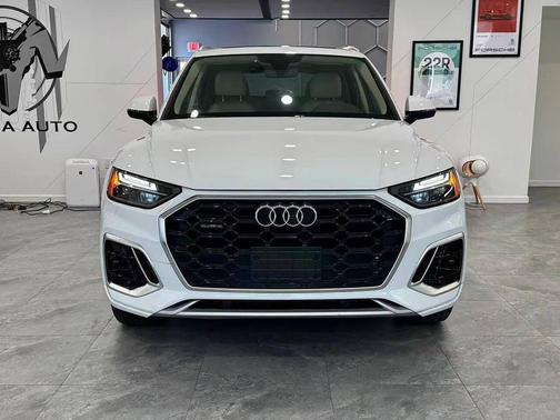 2022 Audi Q5 45 S line Premium
