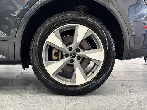 2020 Audi Q5 45 Premium