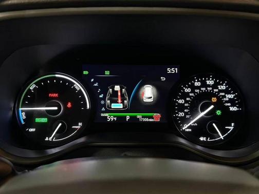 2025 Toyota Sienna LE