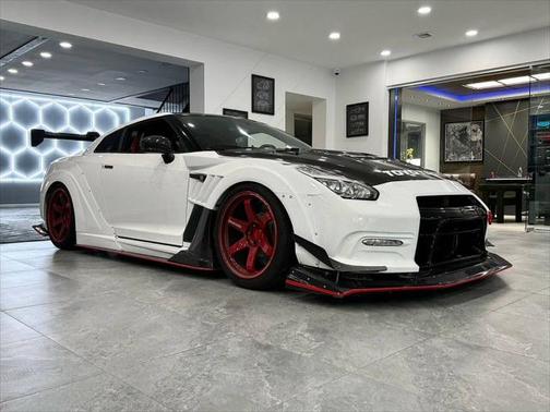 2015 Nissan GT-R Premium