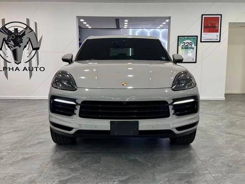 Chalk 2020 Porsche Cayenne Cayenne